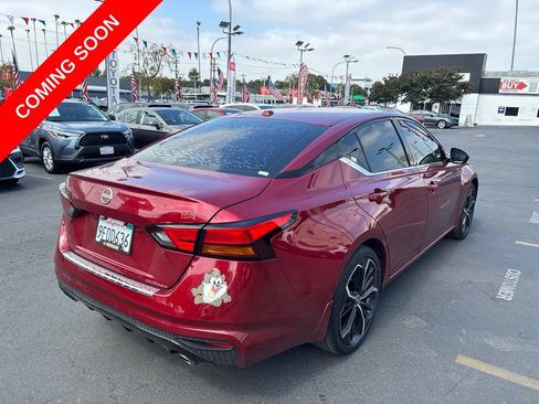 Used 2023 Nissan Altima 2.5 SR FWD image 4