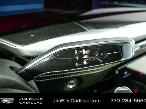 Used 2026 Cadillac Escalade V image 18