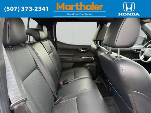 Used 2022 Toyota Tacoma Limited AWD/4WD image 15