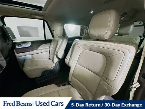 Certified 2023 Lincoln Navigator L Reserve image 28