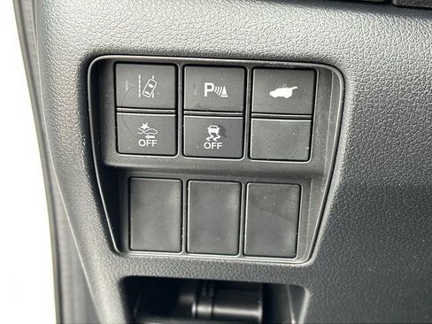 Used 2022 Honda CR-V Touring image 18