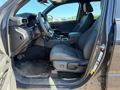 Used 2024 Toyota Tacoma SR5 AWD/4WD image 11