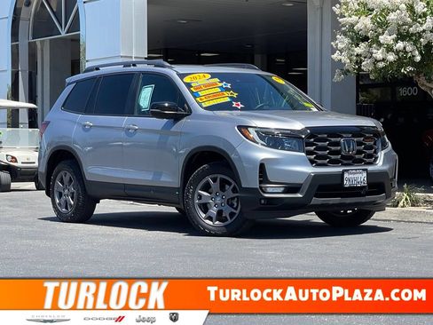 Used 2024 Honda Passport TrailSport image 1