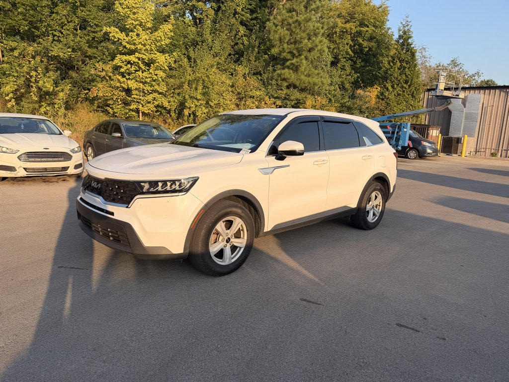 Used 2022 Kia Sorento LX FWD image 1