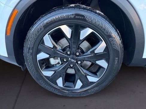 Certified 2023 Kia Sportage X-Line image 9