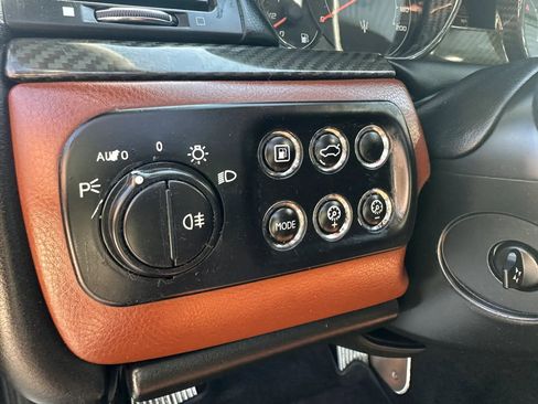 Used 2014 Maserati GranTurismo Sport RWD image 16