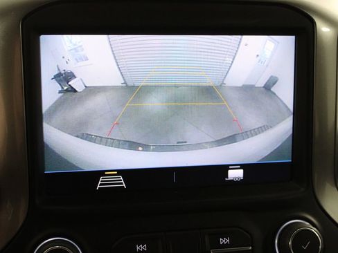 Used 2022 Chevrolet Silverado 2500 LT w/ Convenience Package image 34