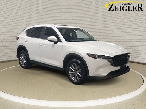 Used 2022 MAZDA CX-5 AWD 2.5 S w/ Preferred Package image 3
