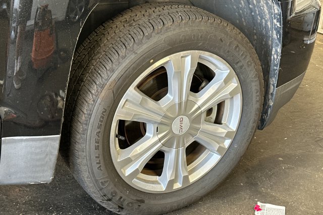 Used 2017 GMC Terrain SLE FWD image 4