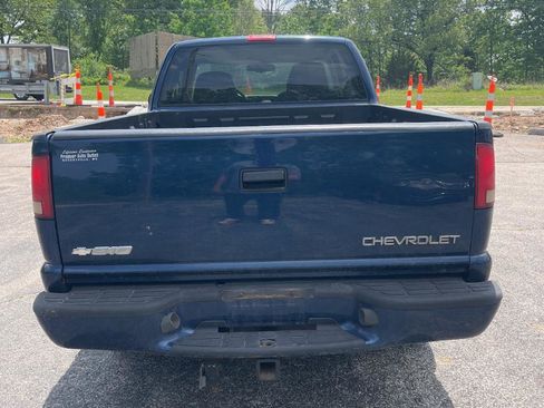 Used 1999 Chevrolet S10 Pickup LS w/ Preferred Equipment Group AWD/4WD image 12