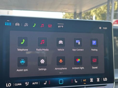 New 2026 Volkswagen Tiguan SE R-Line FWD image 16