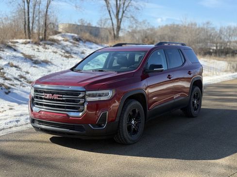 Used 2020 GMC Acadia AT4 image 2