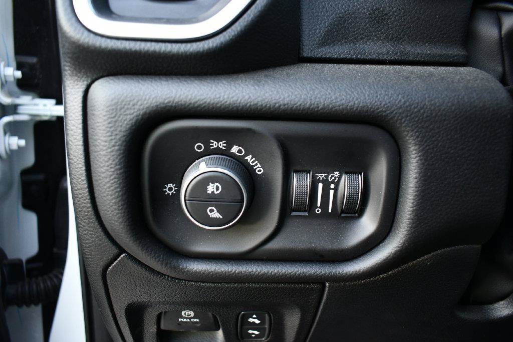 New 2026 RAM 1500 Big Horn AWD/4WD image 17