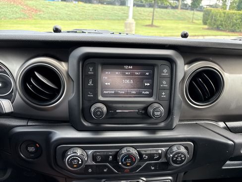 Used 2019 Jeep Wrangler Unlimited Sport S AWD/4WD image 27