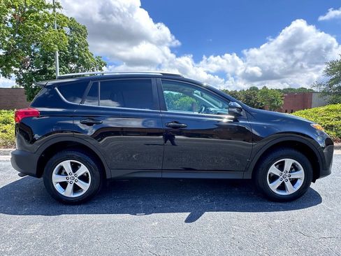 Used 2015 Toyota RAV4 XLE FWD image 5