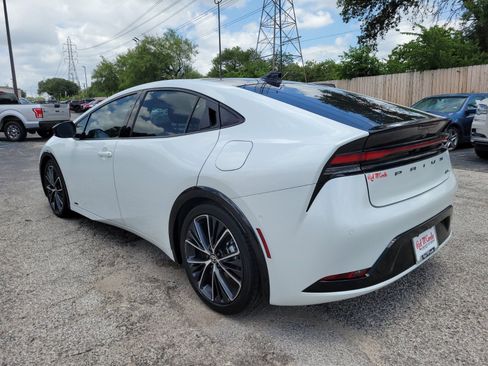 Used 2024 Toyota Prius Limited image 5