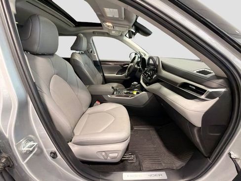 Used 2023 Toyota Highlander Limited w/ Protection Package #3 (TMS) image 25