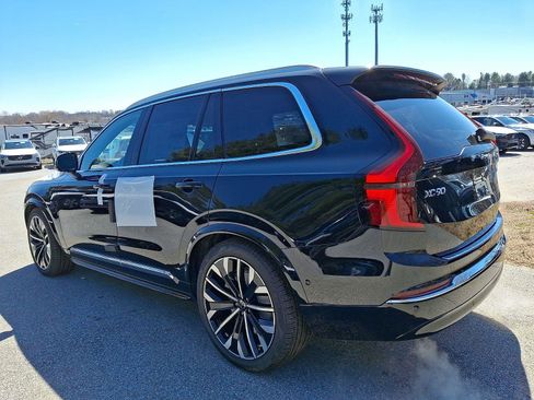 New 2026 Volvo XC90 T8 Ultra w/ Protection Package AWD/4WD image 3