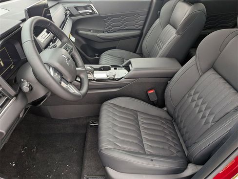 New 2026 Mitsubishi Outlander SEL image 12