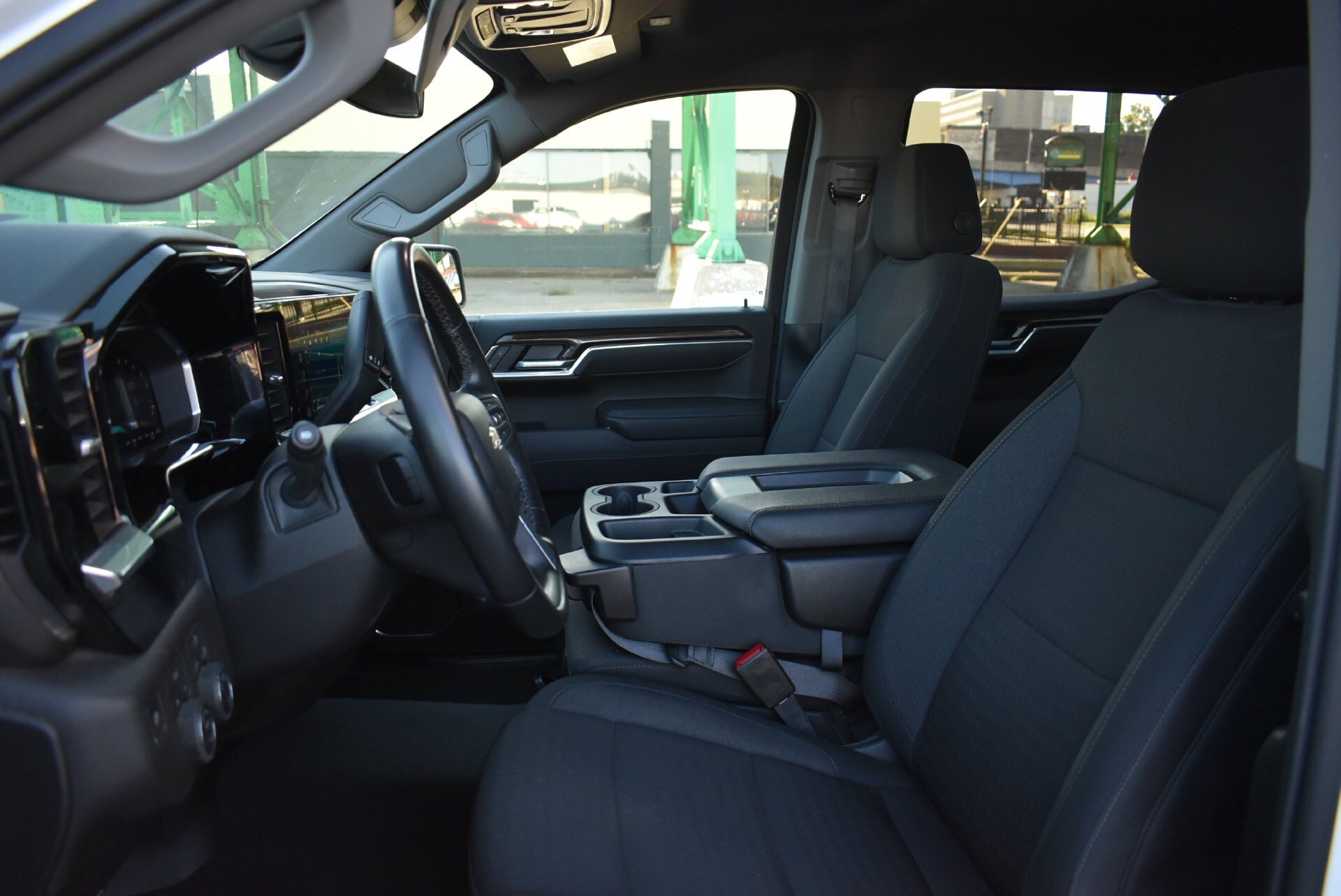 Used 2026 Chevrolet Silverado 1500 LT AWD/4WD image 15