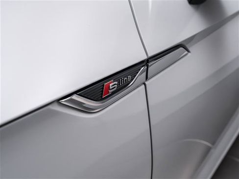 Used 2022 Audi A5 2.0T Premium w/ Convenience Package AWD/4WD image 13