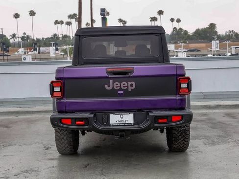 New 2026 Jeep Gladiator Rubicon AWD/4WD image 8