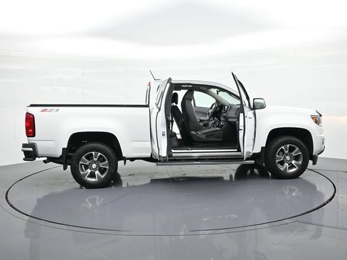 Used 2016 Chevrolet Colorado Z71 AWD/4WD image 23