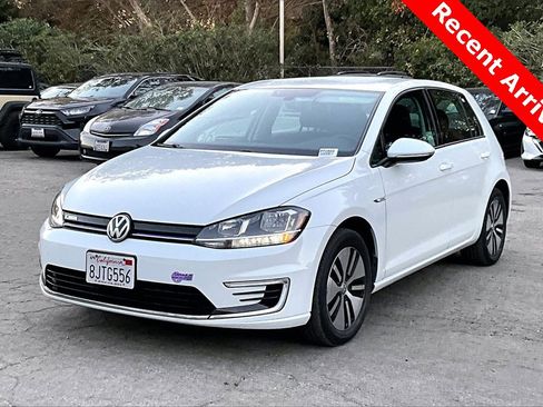 Used 2019 Volkswagen e-Golf SE w/ Driver Assistance Package image 3