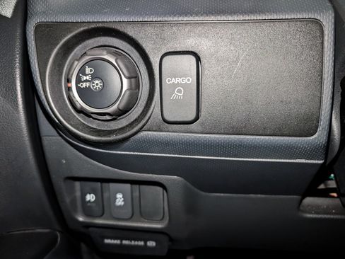 Used 2012 Honda Ridgeline Sport image 36