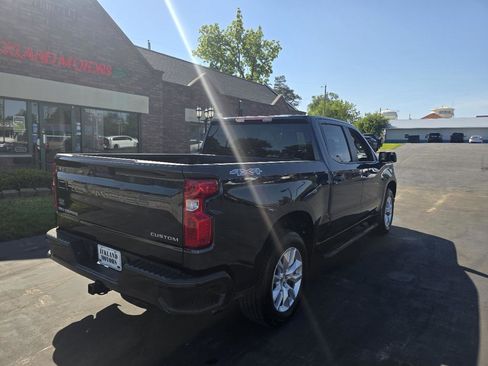Used 2022 Chevrolet Silverado 1500 Custom AWD/4WD image 8