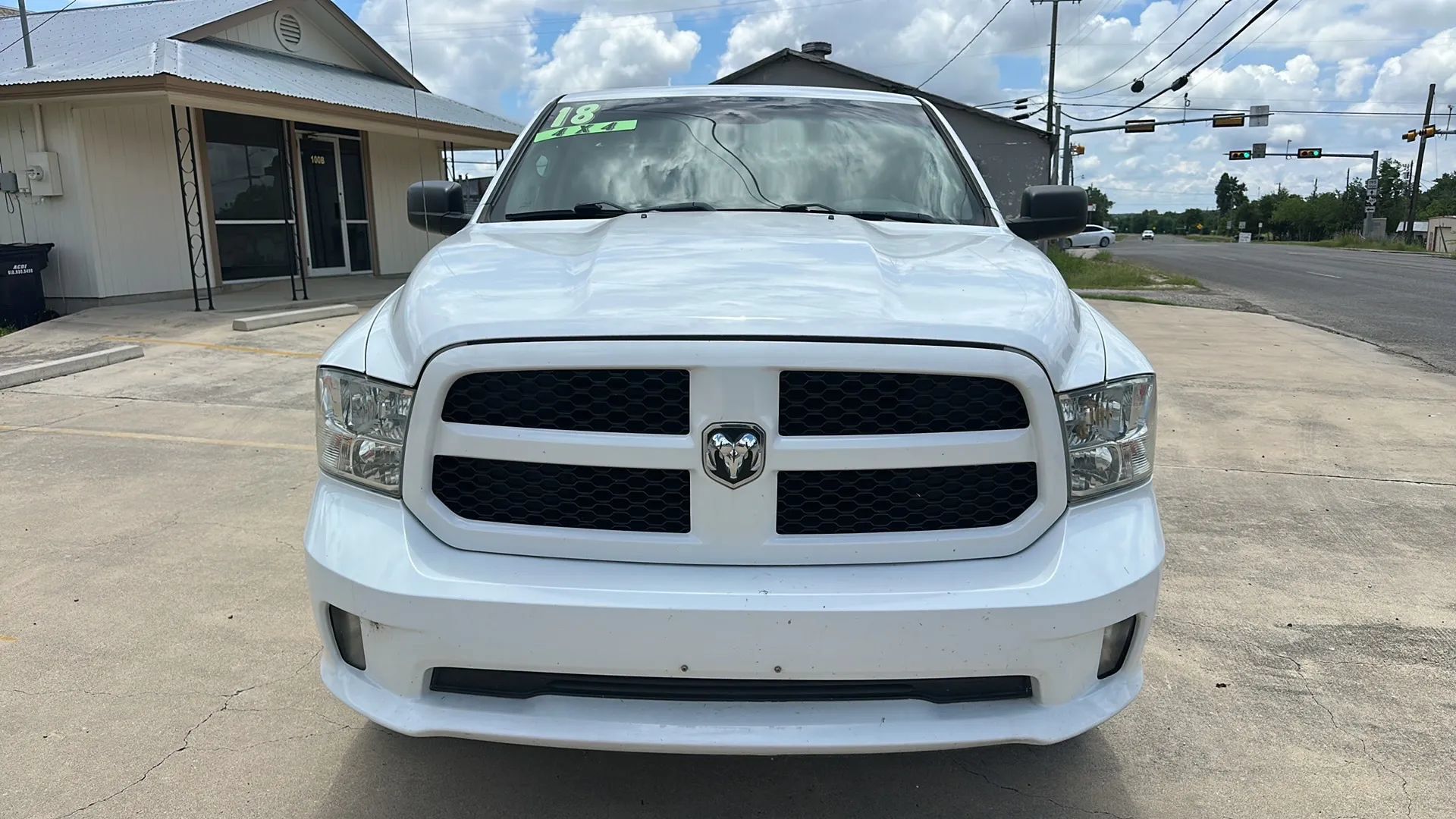 Used 2018 RAM 1500 Express w/ Express Value Package AWD/4WD image 8