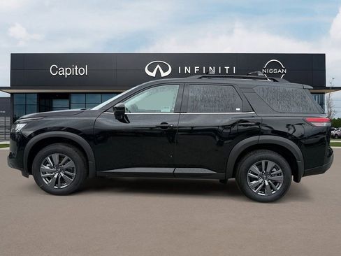 New 2025 Nissan Pathfinder SV w/ SV Premium Package image 8