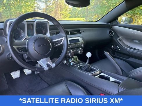 Used 2010 Chevrolet Camaro SS w/ RS Package RWD image 8