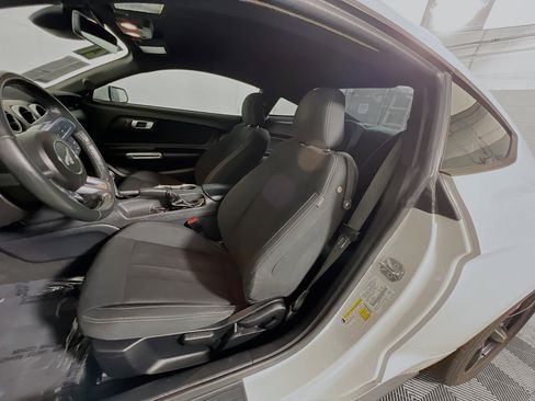 Used 2021 Ford Mustang Coupe image 15