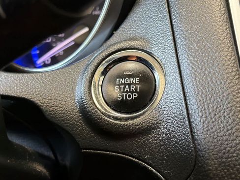 Used 2019 Subaru Outback 2.5i Limited w/ Popular Package #2 AWD/4WD image 24