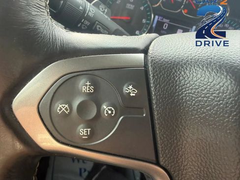 Used 2018 Chevrolet Suburban LT AWD/4WD image 28