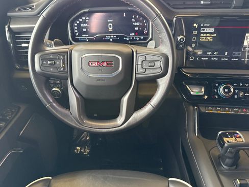 Used 2024 GMC Sierra 1500 AT4X image 17