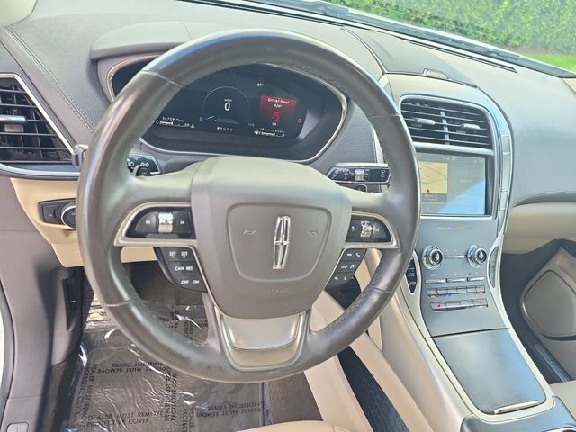 Used 2020 Lincoln Nautilus FWD w/ Equipment Group 101A image 16