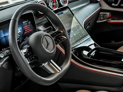 Certified 2026 Mercedes-Benz GLC 300 4MATIC image 15