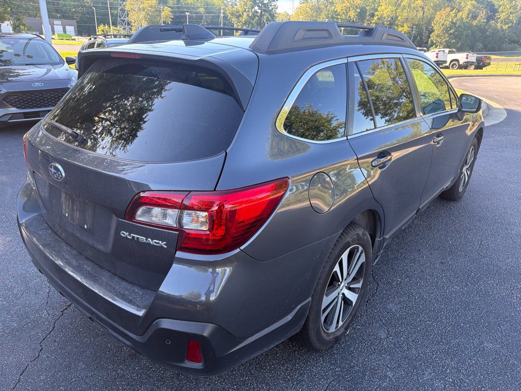 Used 2019 Subaru Outback 2.5i Limited AWD/4WD image 5