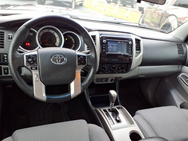 Used 2015 Toyota Tacoma PreRunner w/ TRD Off-Road Package RWD image 4
