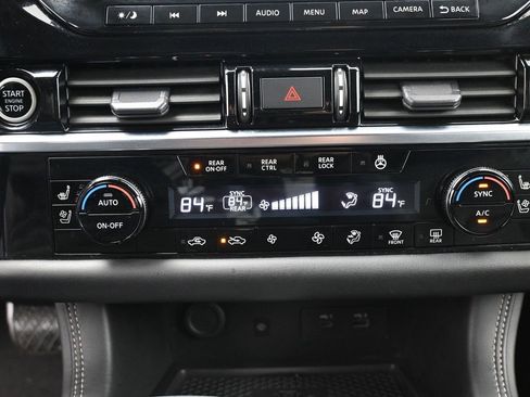 Used 2023 Nissan Pathfinder Platinum image 23