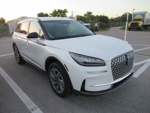 Used 2023 Lincoln Corsair FWD image 1
