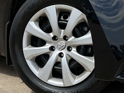 Used 2026 Toyota Corolla LE FWD image 27