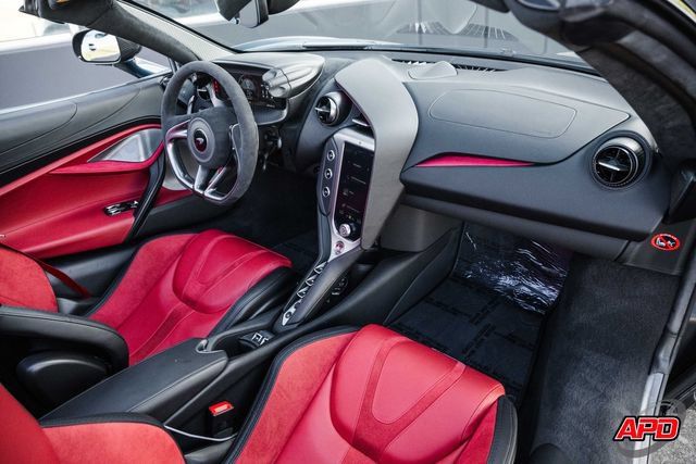 Used 2024 McLaren 750S Spider RWD image 20