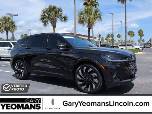 Used 2024 Lincoln Nautilus Reserve w/ Equipment Group 202A AWD/4WD image 1