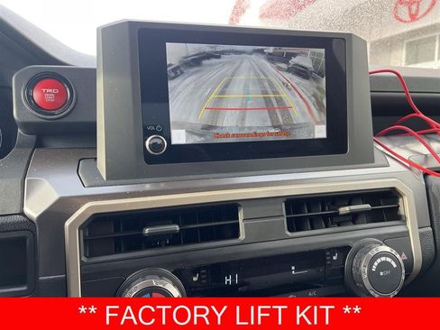 Used 2025 Toyota Tacoma TRD Sport image 5