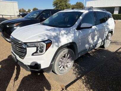 Used 2024 GMC Terrain SLT w/ Infotainment Package II