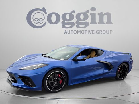 Used 2022 Chevrolet Corvette Stingray Premium Cpe w/ Z51 Performance Package RWD image 1