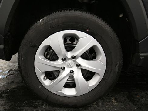 Certified 2024 Toyota RAV4 LE image 29